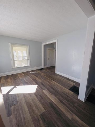 849 Bates Street, Grand Rapids, MI 49506