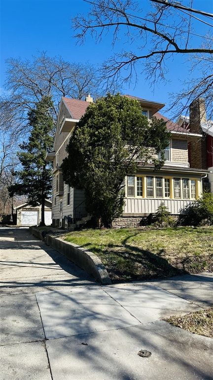 849 Bates Street, Grand Rapids, MI 49506