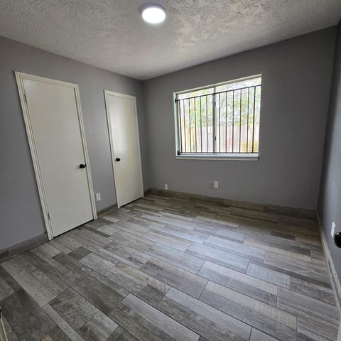 11531 Villa Heights Drive, Houston, TX 77066