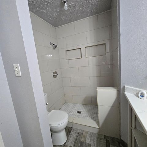 11531 Villa Heights Drive, Houston, TX 77066