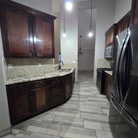 11531 Villa Heights Drive, Houston, TX 77066