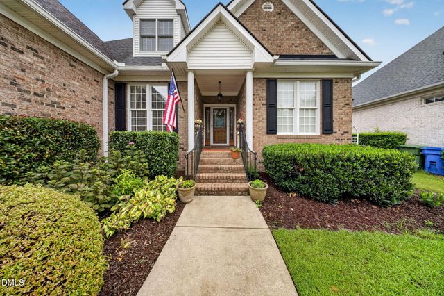 548 Walapai Drive, Fuquay Varina, NC 27526