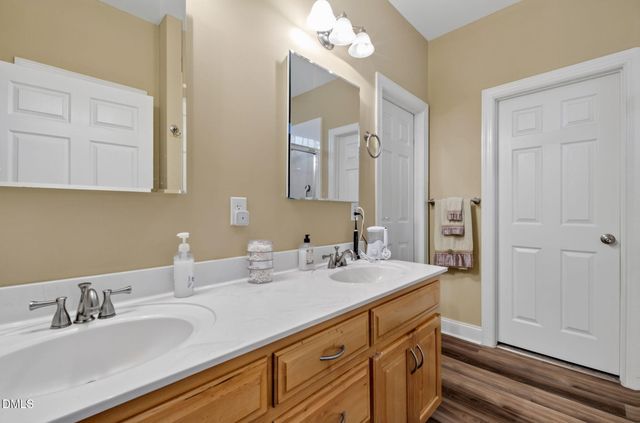 548 Walapai Drive, Fuquay Varina, NC 27526