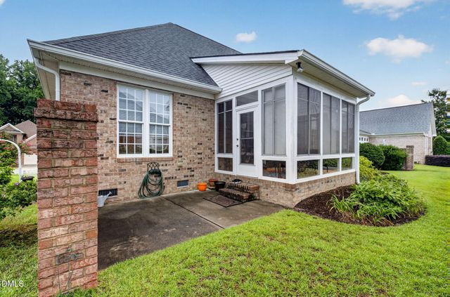 548 Walapai Drive, Fuquay Varina, NC 27526
