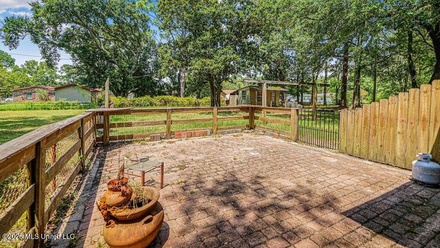 3215 Detroit Avenue, Pascagoula, MS 39581