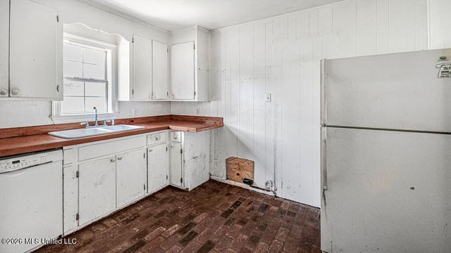 3215 Detroit Avenue, Pascagoula, MS 39581