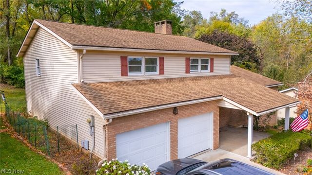 121 Beckett Court, St Clairsville, OH 43950