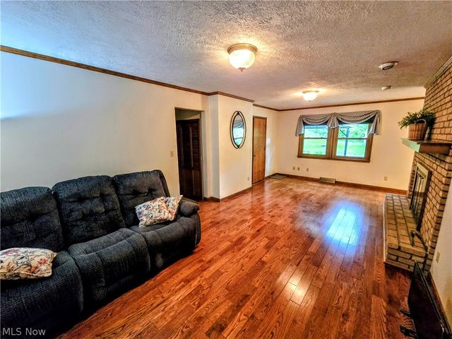 121 Beckett Court, St Clairsville, OH 43950