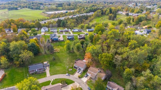 121 Beckett Court, St Clairsville, OH 43950