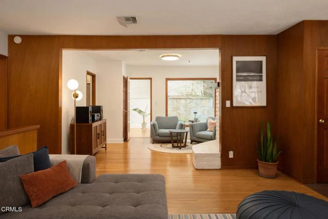 10022 Moy Lane, Sunland, CA 91040