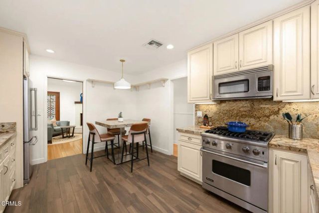10022 Moy Lane, Sunland, CA 91040