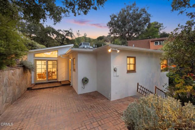 10022 Moy Lane, Sunland, CA 91040