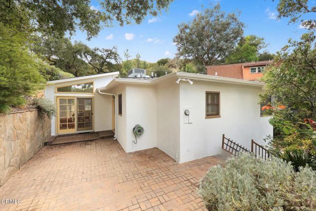 10022 Moy Lane, Sunland, CA 91040