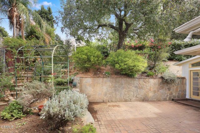 10022 Moy Lane, Sunland, CA 91040