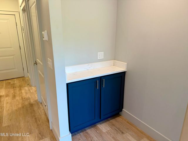 2501 Bienville Boulevard, 523, Ocean Springs, MS 39564