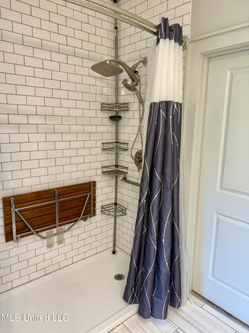 2501 Bienville Boulevard, 523, Ocean Springs, MS 39564