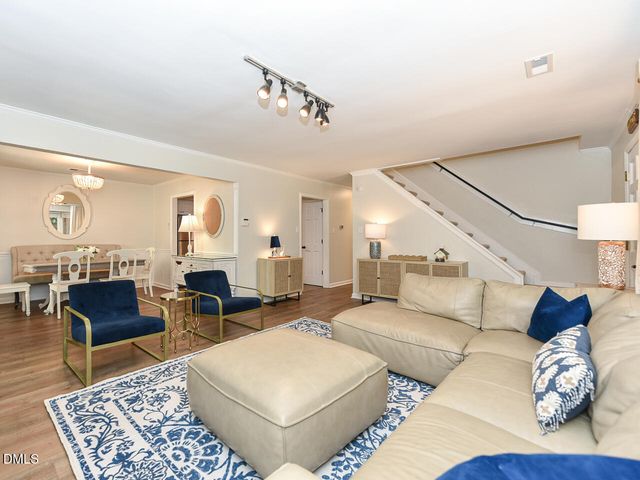 5674 Hamstead Crossing, Raleigh, NC 27612