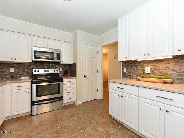 5674 Hamstead Crossing, Raleigh, NC 27612