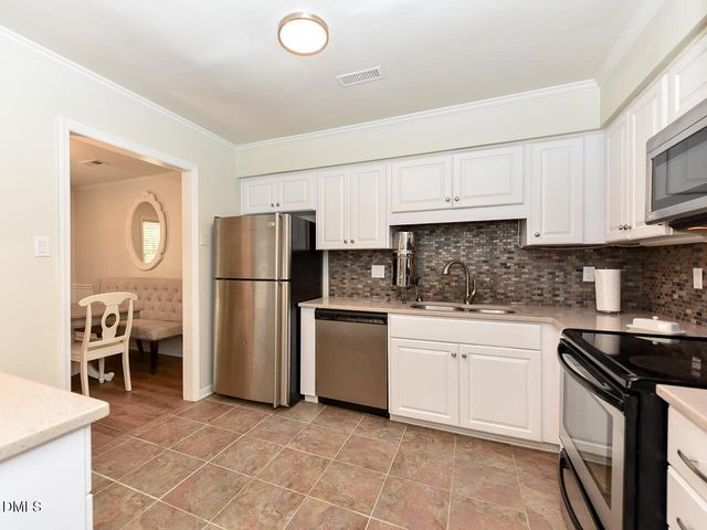 5674 Hamstead Crossing, Raleigh, NC 27612