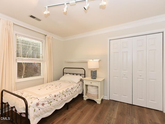 5674 Hamstead Crossing, Raleigh, NC 27612