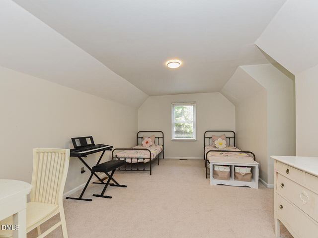 5674 Hamstead Crossing, Raleigh, NC 27612