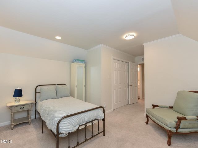 5674 Hamstead Crossing, Raleigh, NC 27612