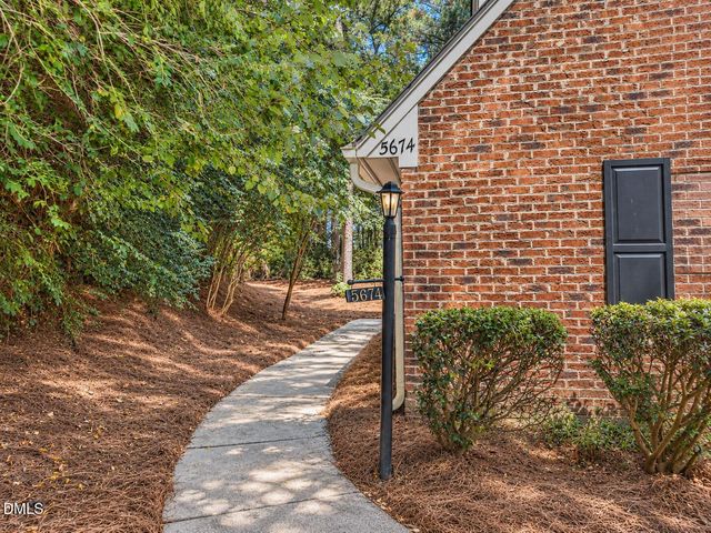 5674 Hamstead Crossing, Raleigh, NC 27612