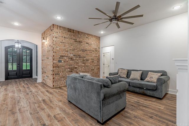 1824 N Culberhouse, Jonesboro, AR 72401