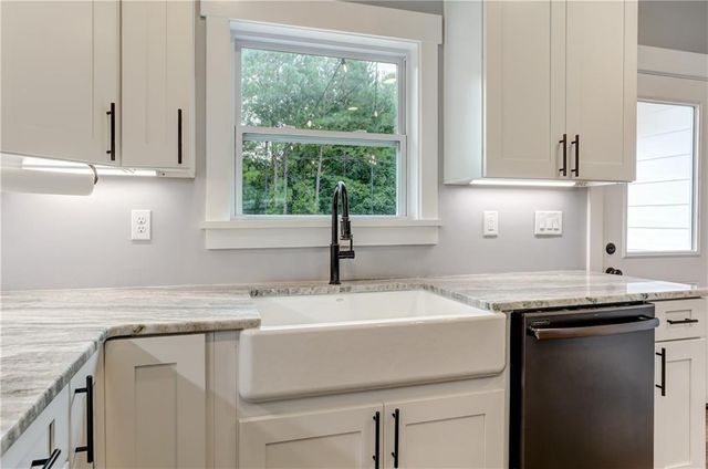 623 Sweetwater Creek Drive, Canton, GA 30114