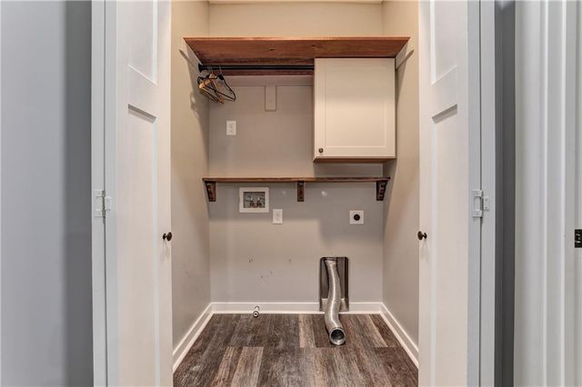 623 Sweetwater Creek Drive, Canton, GA 30114