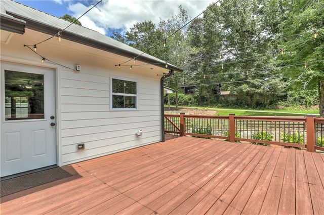 623 Sweetwater Creek Drive, Canton, GA 30114