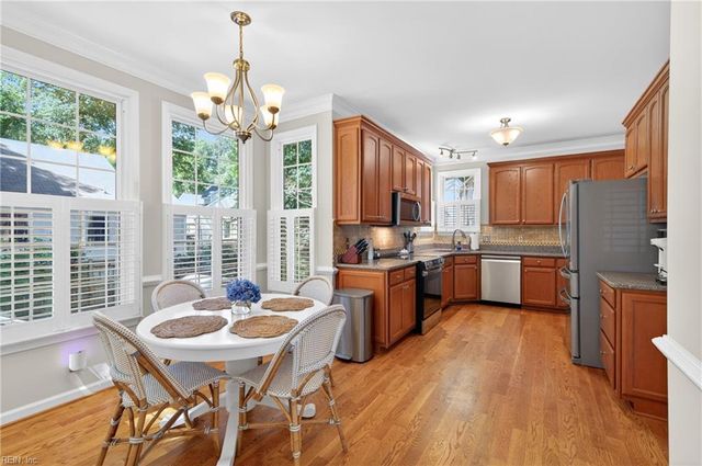 103 W Wedgwood DR, Yorktown, VA 23693