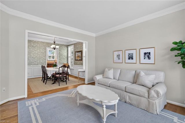 103 W Wedgwood DR, Yorktown, VA 23693