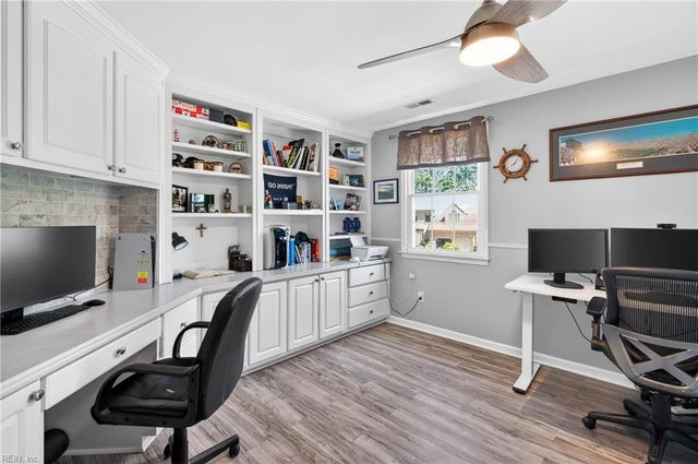 103 W Wedgwood DR, Yorktown, VA 23693