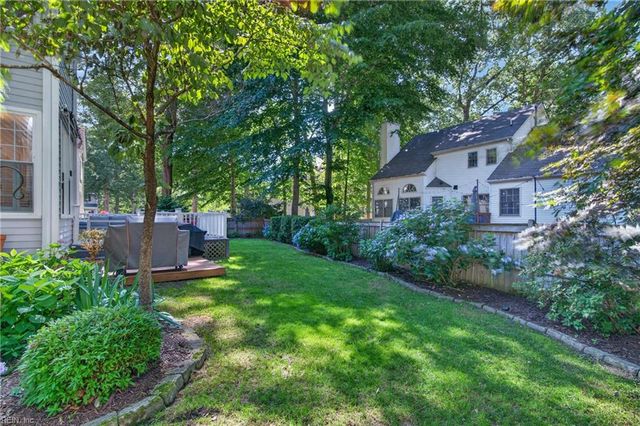 103 W Wedgwood DR, Yorktown, VA 23693