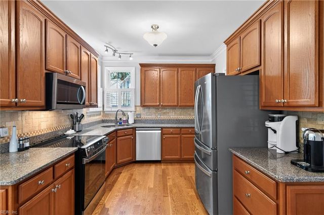 103 W Wedgwood DR, Yorktown, VA 23693