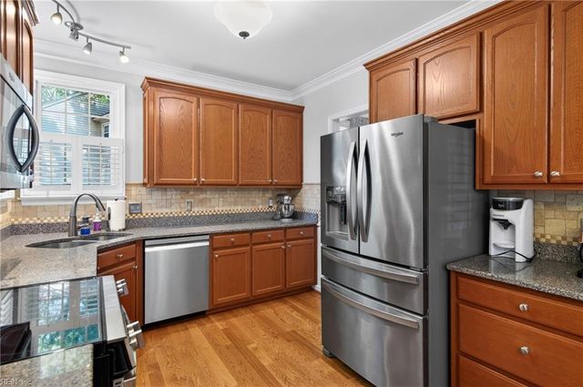 103 W Wedgwood DR, Yorktown, VA 23693