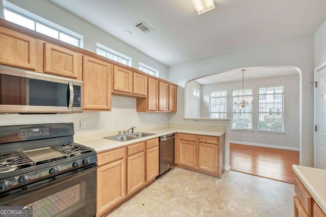 607 Brookwater Drive, Stockbridge, GA 30281