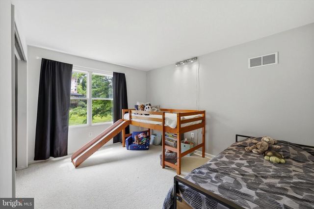 320 MAPLE AVE, Wyncote, PA 19095