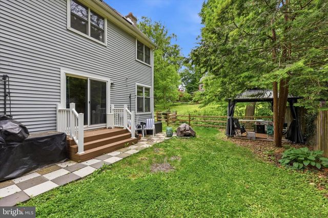 320 MAPLE AVE, Wyncote, PA 19095