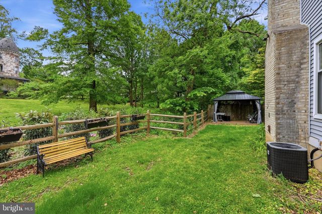 320 MAPLE AVE, Wyncote, PA 19095