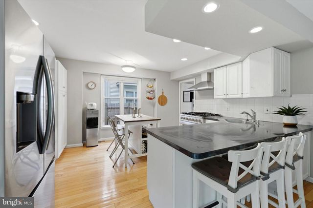 320 MAPLE AVE, Wyncote, PA 19095