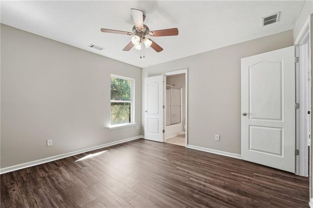 1328 Avington Glen Dr, Lawrenceville, GA 30045