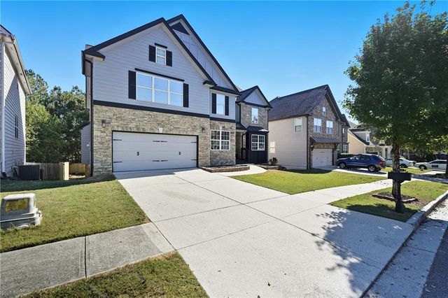 1328 Avington Glen Dr, Lawrenceville, GA 30045