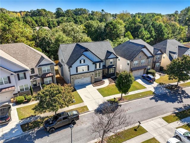 1328 Avington Glen Dr, Lawrenceville, GA 30045