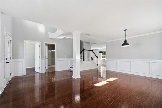 1328 Avington Glen Dr, Lawrenceville, GA 30045