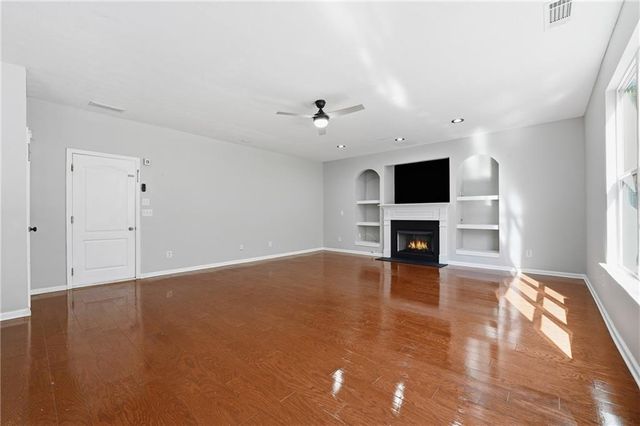 1328 Avington Glen Dr, Lawrenceville, GA 30045