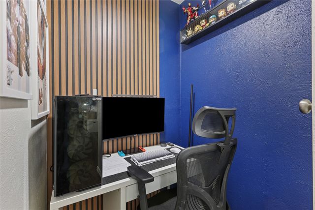 2210 Clover Park Drive, Arlington, TX 76013