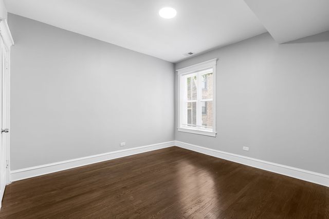 5724 S King Drive 2, Chicago, IL 60637