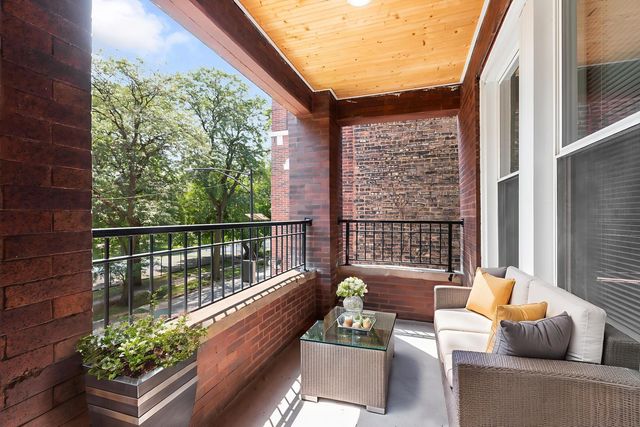5724 S King Drive 2, Chicago, IL 60637